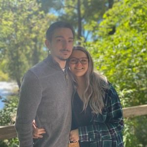 Meet your Posher, Caitlin